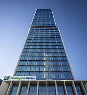 Holiday Inn Express Auckland City Centre by IHG