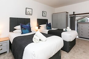 Strawberry Line, Flat 1