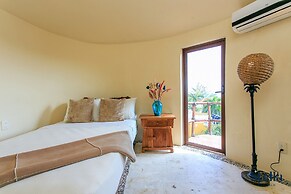 Sacbe by Stella Rentals