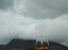 House Of Juniper - The Manse