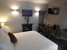 House Of Juniper - The Manse