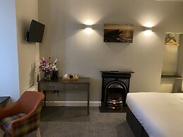 House Of Juniper - The Manse