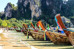 Holiday Ao Nang Beach Resort Krabi