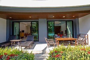 Holiday Ao Nang Beach Resort Krabi