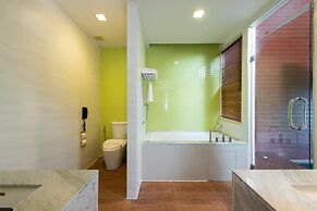 Holiday Ao Nang Beach Resort Krabi