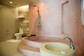 Holiday Ao Nang Beach Resort Krabi