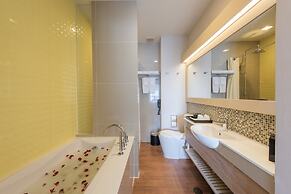 Holiday Ao Nang Beach Resort Krabi