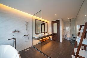 Northern Charm Hotel