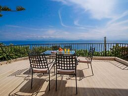 Villa Litsa Large Private Pool Walk to Beach Sea Views A C Wifi