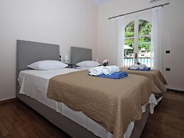 Villa Litsa Large Private Pool Walk to Beach Sea Views A C Wifi