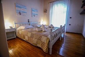 Villa Litsa Large Private Pool Walk to Beach Sea Views A C Wifi