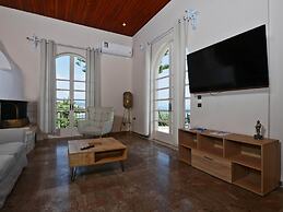 Villa Litsa Large Private Pool Walk to Beach Sea Views A C Wifi