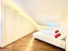 Large modern 2-storey house in the heart of Verona