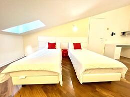 Large modern 2-storey house in the heart of Verona