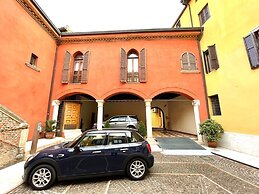 Large modern 2-storey house in the heart of Verona