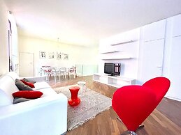Large modern 2-storey house in the heart of Verona