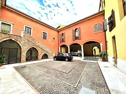Large modern 2-storey house in the heart of Verona