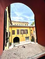 Large modern 2-storey house in the heart of Verona