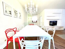 Large modern 2-storey house in the heart of Verona