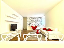 Large modern 2-storey house in the heart of Verona