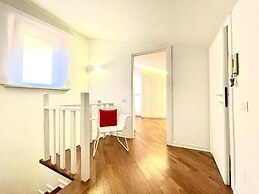 Large modern 2-storey house in the heart of Verona