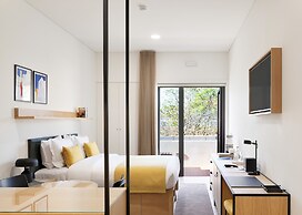 Hotel BFRESH - Pool - Fitness - Padel - By Oporto Collection - Private