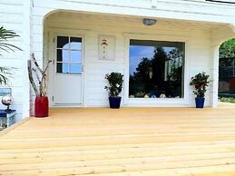 Stunning Sleeps 9 Lakeview Loghome, Spa & Yoga