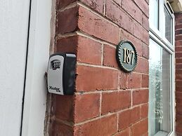 Lovely 2-bed House in Bolton Greater Manchester