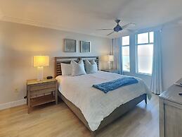 Lovers Key Resort by VTrips