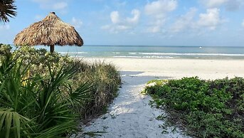 Ocean Harbor by VTrips