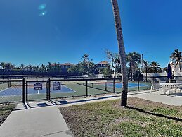 Ocean Harbor by VTrips