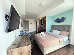 The Bay Suites - Entertainment Dist