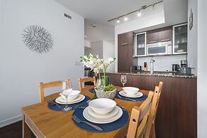 The Bay Suites - Entertainment Dist