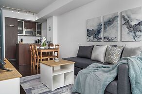 The Bay Suites - Entertainment Dist