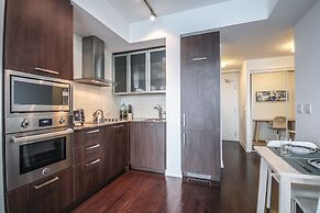 The Bay Suites - Entertainment Dist