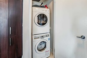 The Bay Suites - Entertainment Dist