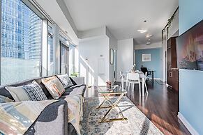 The Bay Suites - Entertainment Dist