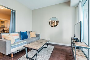 The Bay Suites - Entertainment Dist