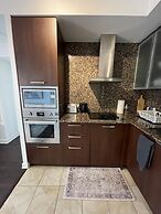 The Bay Suites - Entertainment Dist