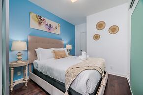 The Bay Suites - Entertainment Dist