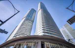 The Bay Suites - Entertainment Dist