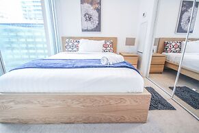 The Bay Suites - Entertainment Dist