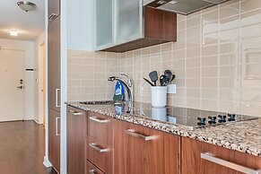 The Bay Suites - Entertainment Dist