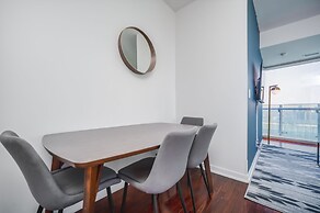 The Bay Suites - Entertainment Dist