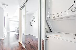 The Bay Suites - Entertainment Dist