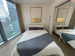 The Bay Suites - Entertainment Dist