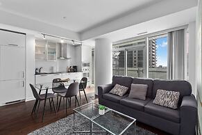 The Bay Suites - Entertainment Dist