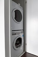 The Bay Suites - Entertainment Dist