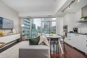 The Bay Suites - Entertainment Dist