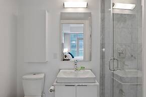 The Bay Suites - Entertainment Dist